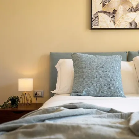 Orsini With Balcony And Free Parking Apartamento